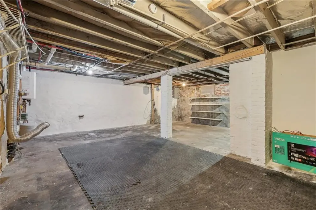 186 Linwood Avenue Providence RI 02907