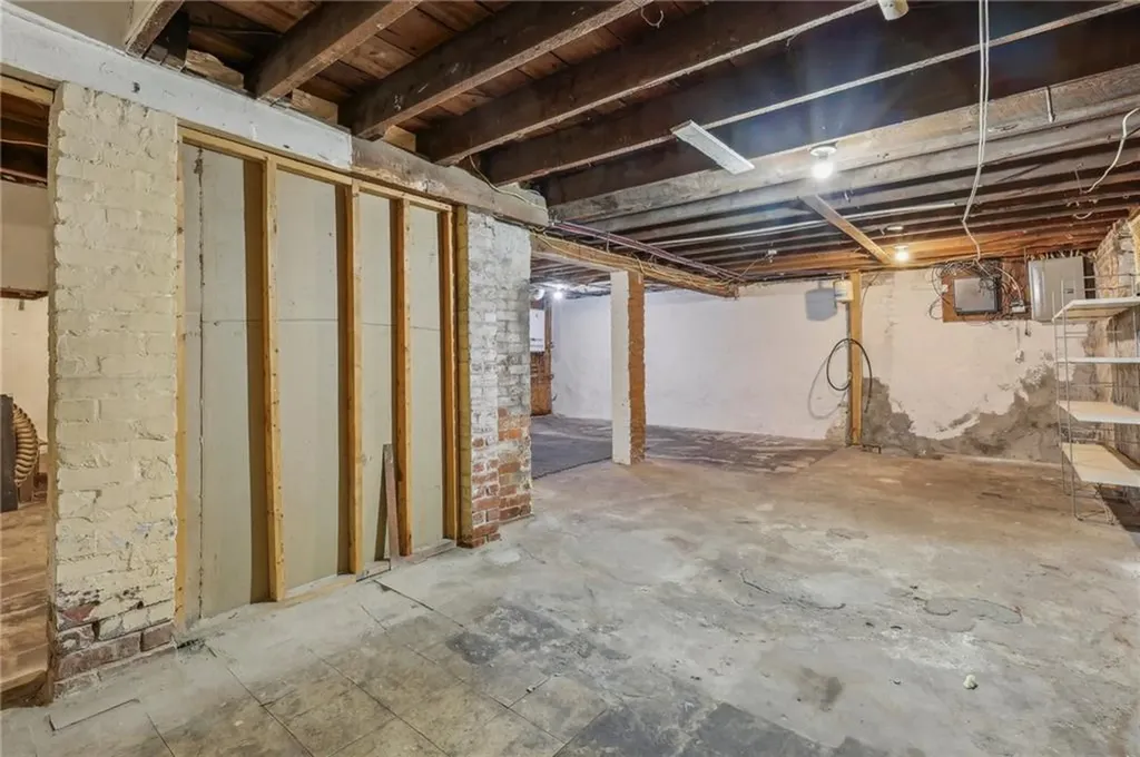 186 Linwood Avenue Providence RI 02907