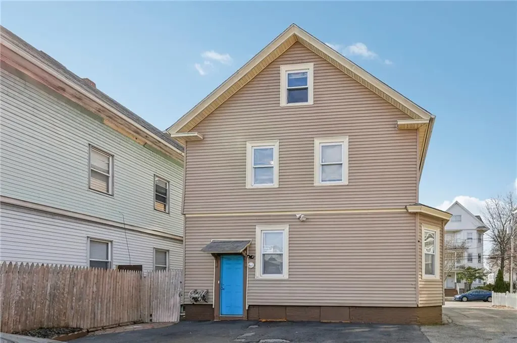186 Linwood Avenue Providence RI 02907