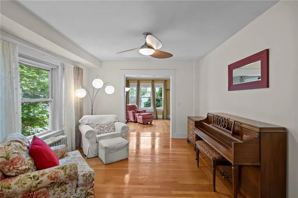 77 Friendly Road Cranston RI 02910