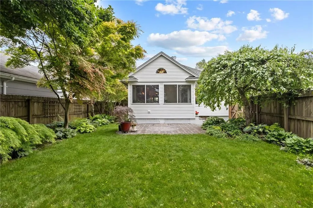 77 Friendly Road Cranston RI 02910