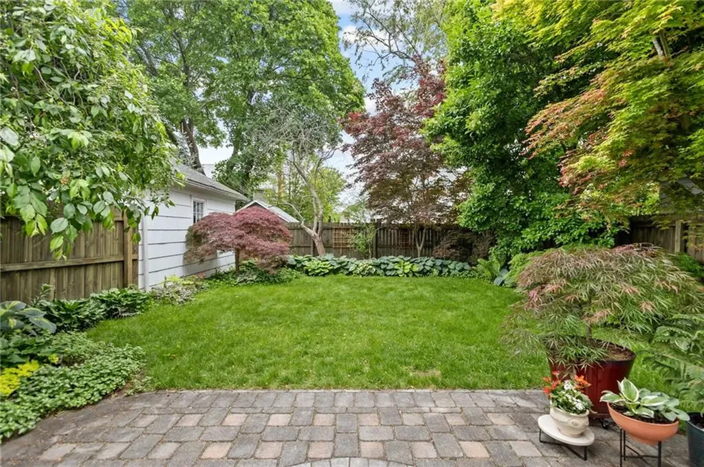 77 Friendly Road Cranston RI 02910