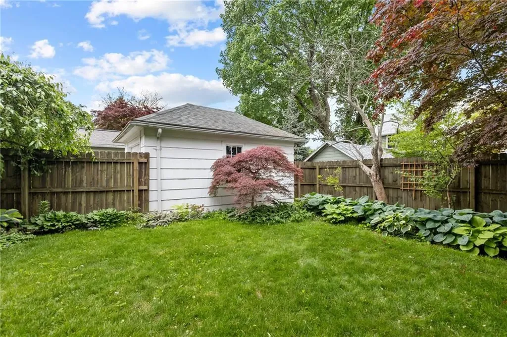 77 Friendly Road Cranston RI 02910