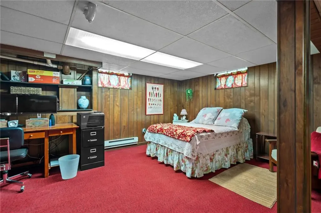 77 Friendly Road Cranston RI 02910