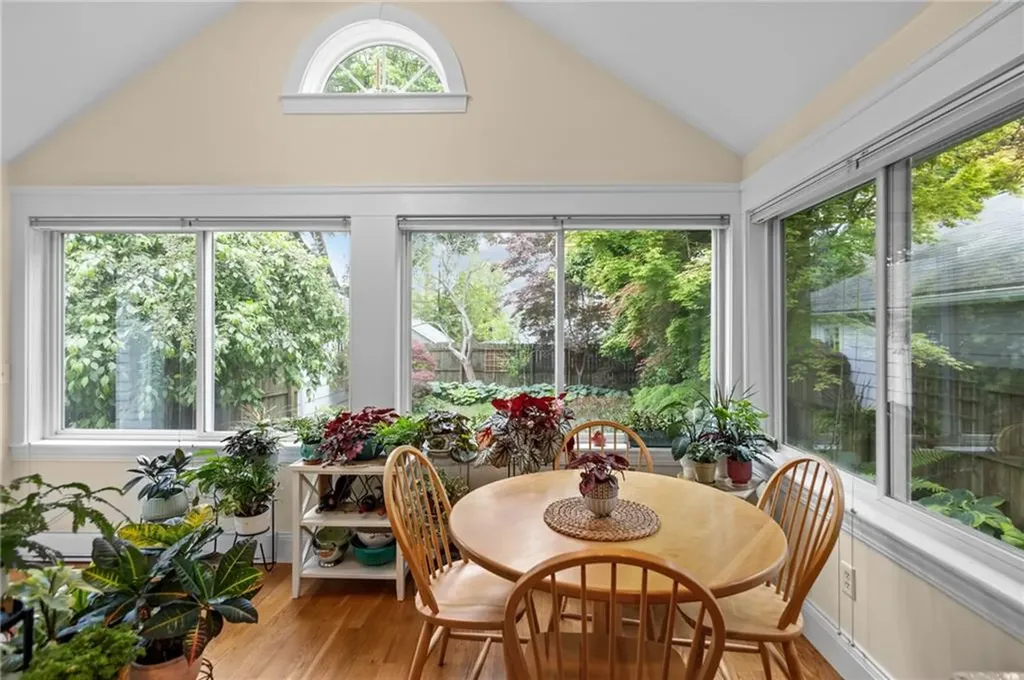 77 Friendly Road Cranston RI 02910
