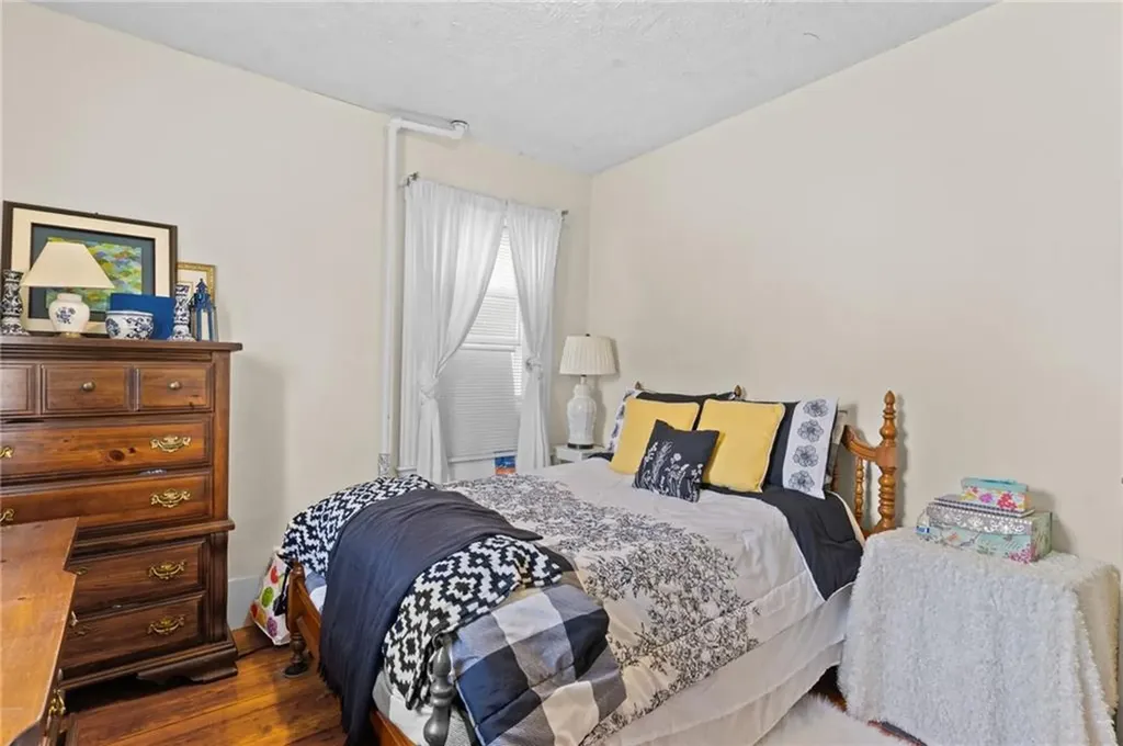 123 Donelson Street Providence RI 02908