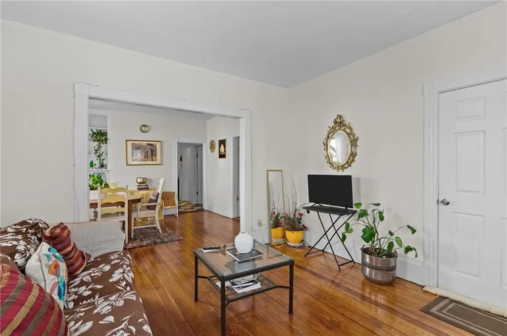 123 Donelson Street Providence RI 02908
