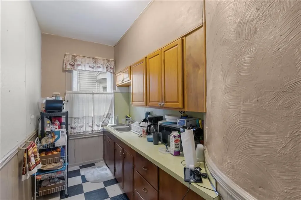123 Donelson Street Providence RI 02908
