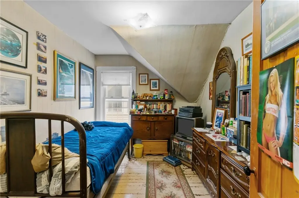 123 Donelson Street Providence RI 02908