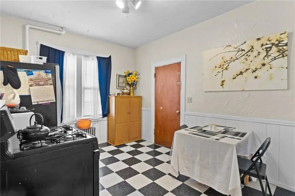 123 Donelson Street Providence RI 02908