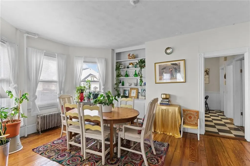 123 Donelson Street Providence RI 02908