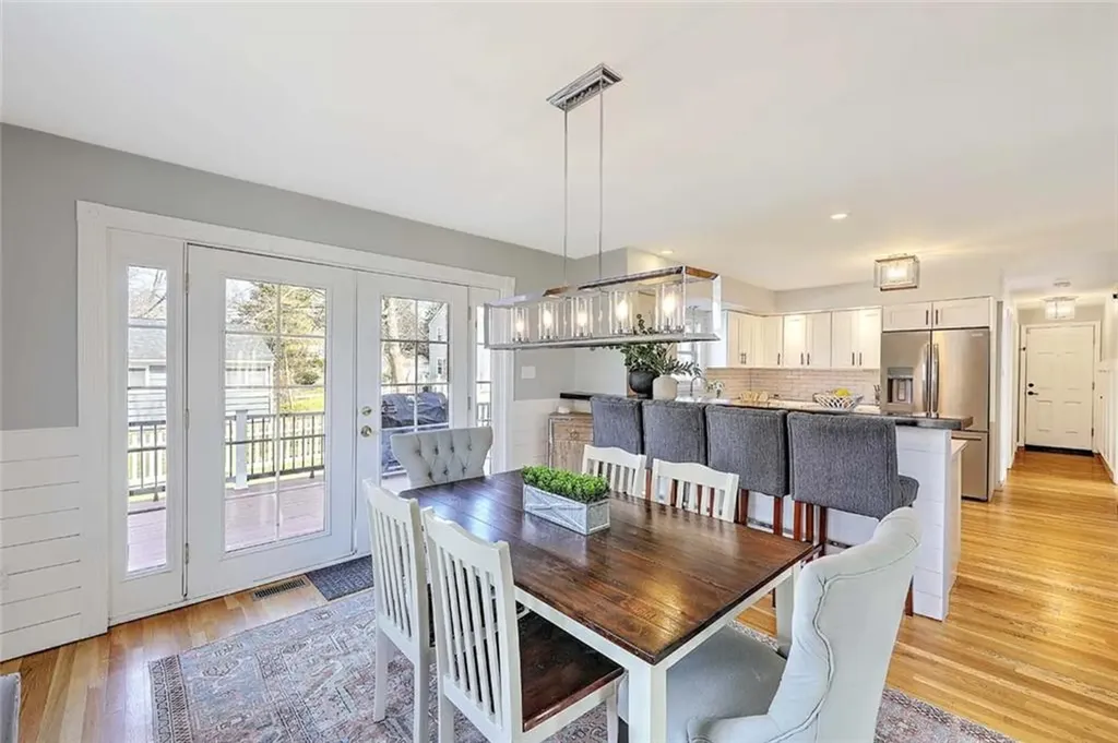 17 Mosher Drive Barrington RI 02806