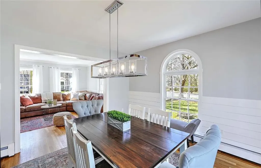 17 Mosher Drive Barrington RI 02806