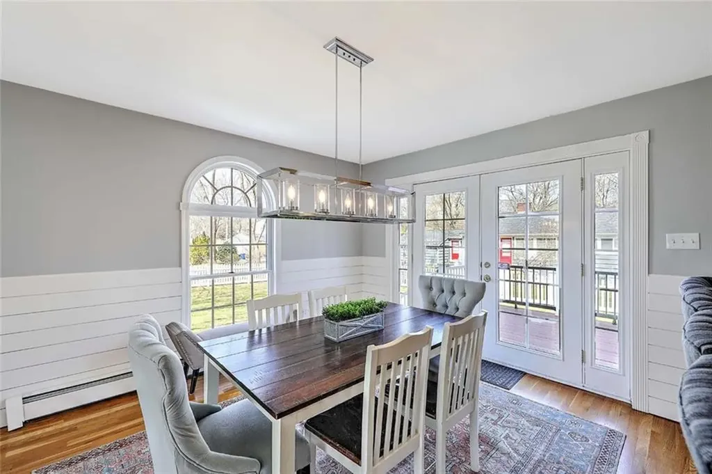 17 Mosher Drive Barrington RI 02806