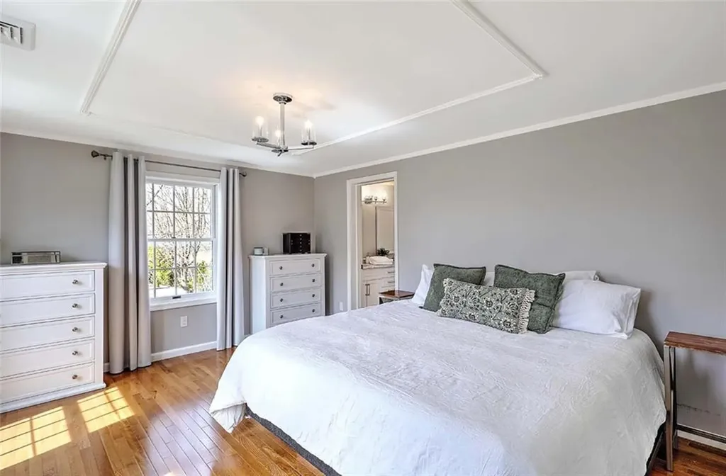 17 Mosher Drive Barrington RI 02806