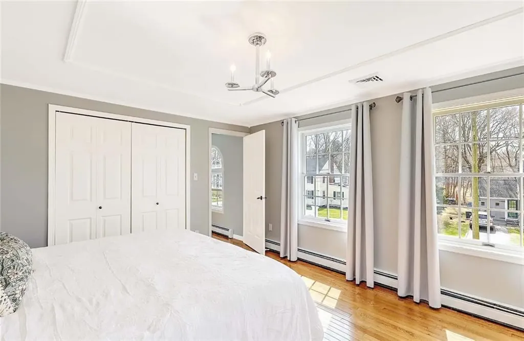 17 Mosher Drive Barrington RI 02806