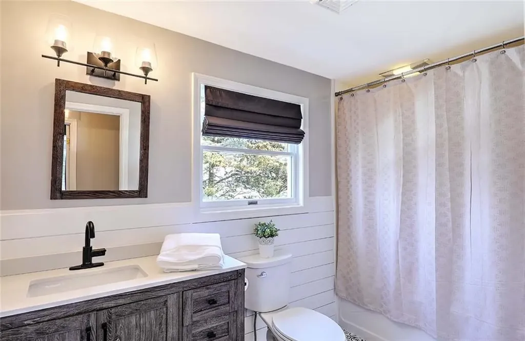 17 Mosher Drive Barrington RI 02806