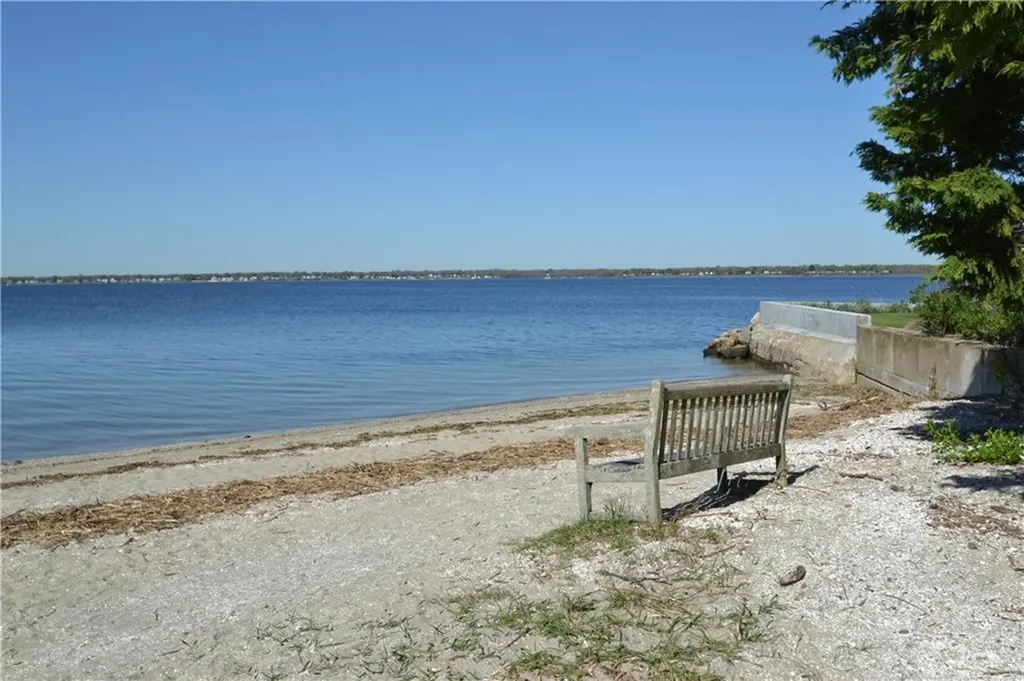17 Mosher Drive Barrington RI 02806