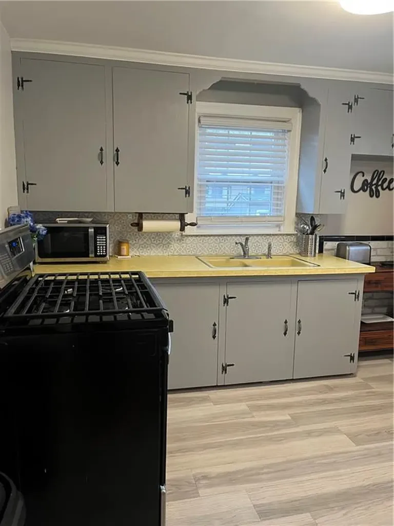 11 Macarthur Drive Warwick RI 02889