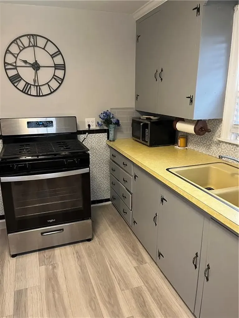 11 Macarthur Drive Warwick RI 02889