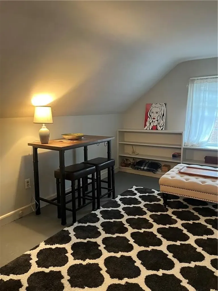 11 Macarthur Drive Warwick RI 02889