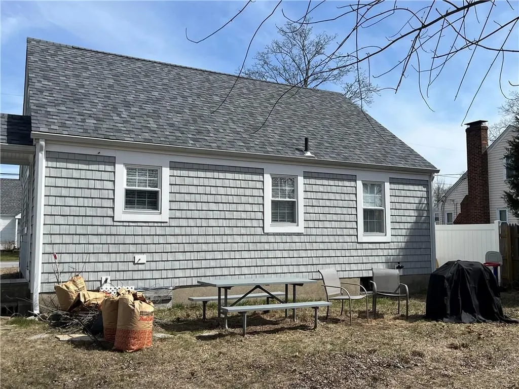 11 Macarthur Drive Warwick RI 02889