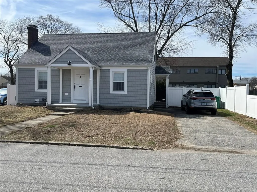 11 Macarthur Drive Warwick RI 02889