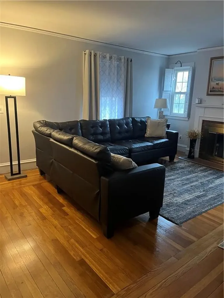 11 Macarthur Drive Warwick RI 02889
