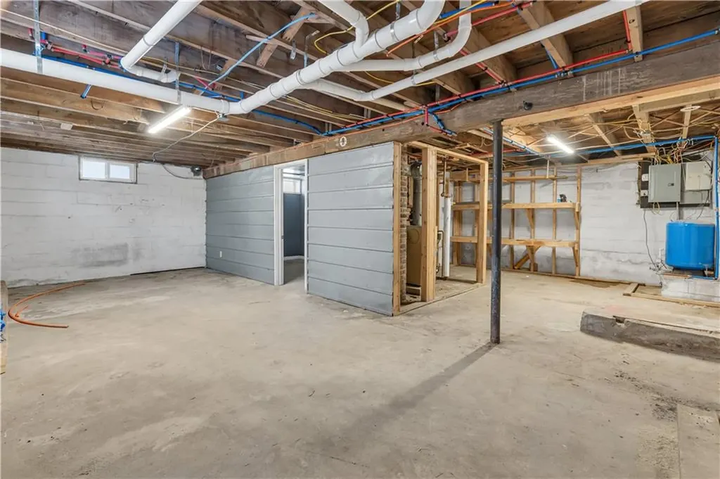 98 Lonsdale Street West Warwick RI 02893