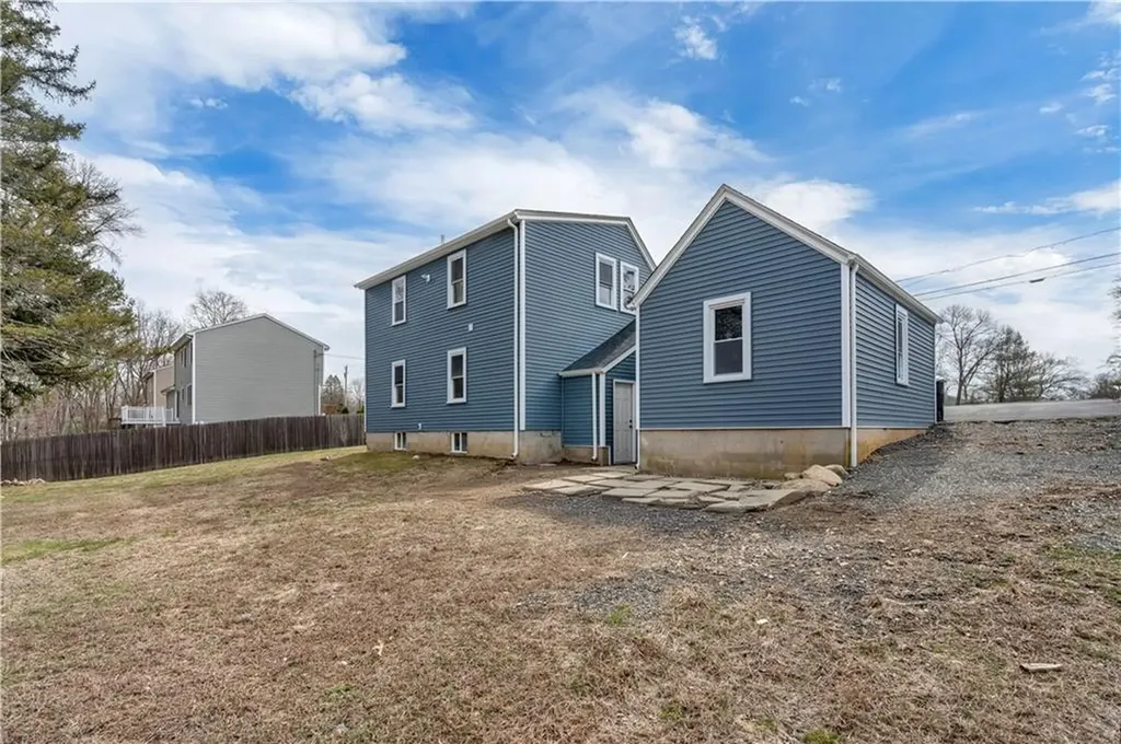 98 Lonsdale Street West Warwick RI 02893