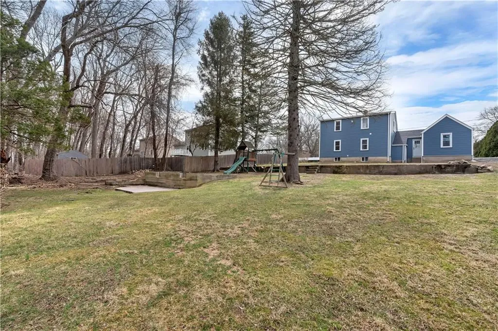 98 Lonsdale Street West Warwick RI 02893