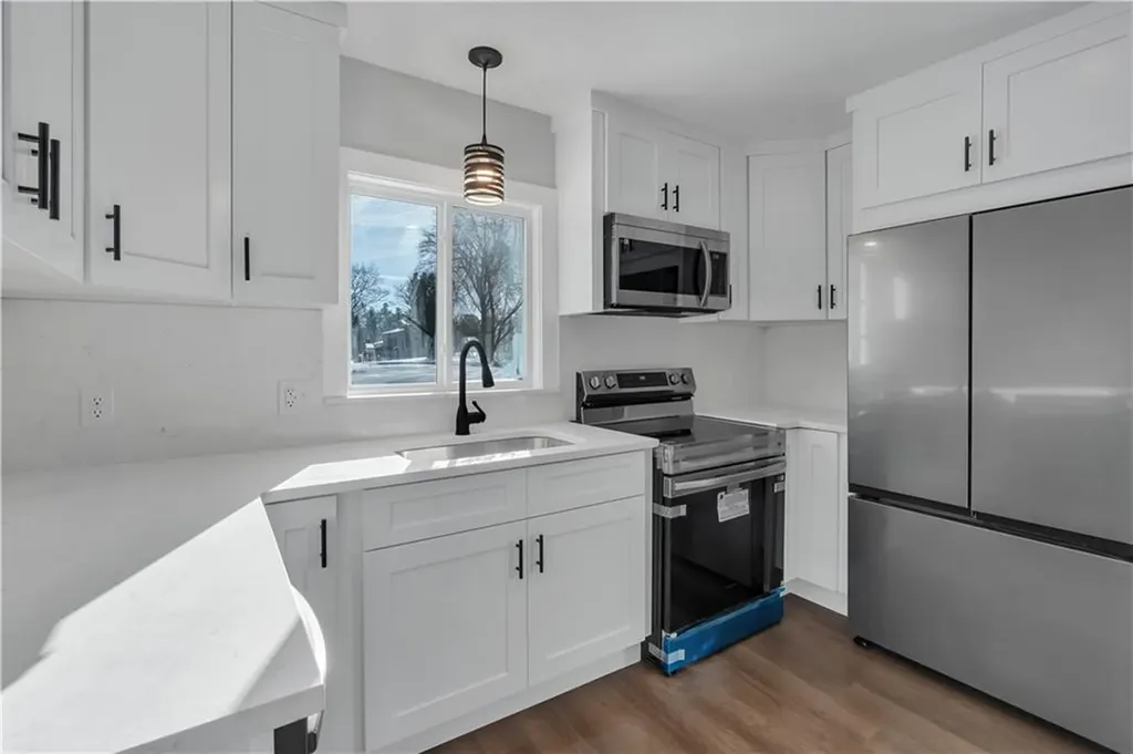 98 Lonsdale Street West Warwick RI 02893