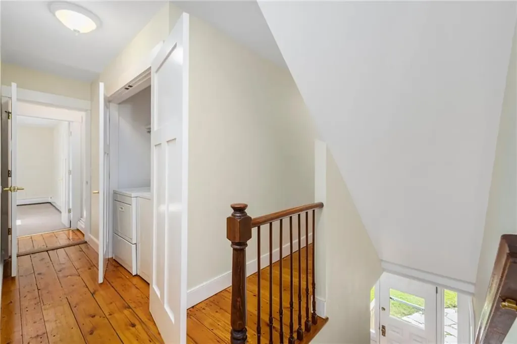 20 Lighthouse Lane Warwick RI 02889