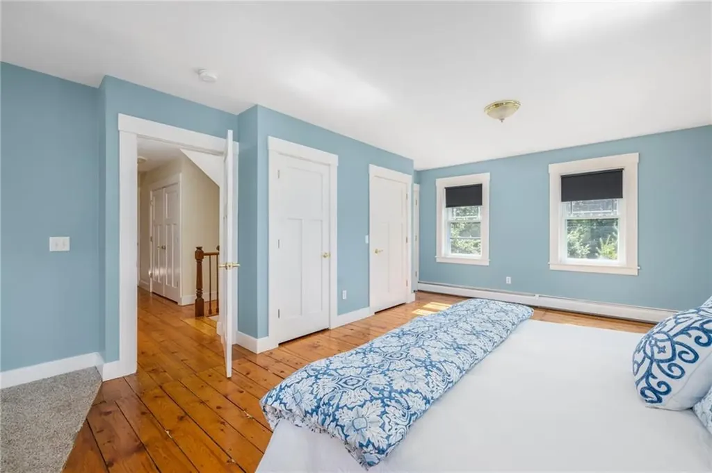 20 Lighthouse Lane Warwick RI 02889