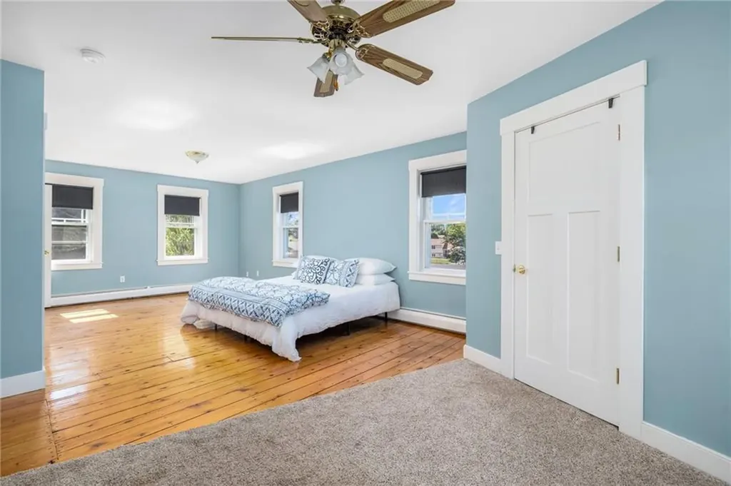 20 Lighthouse Lane Warwick RI 02889