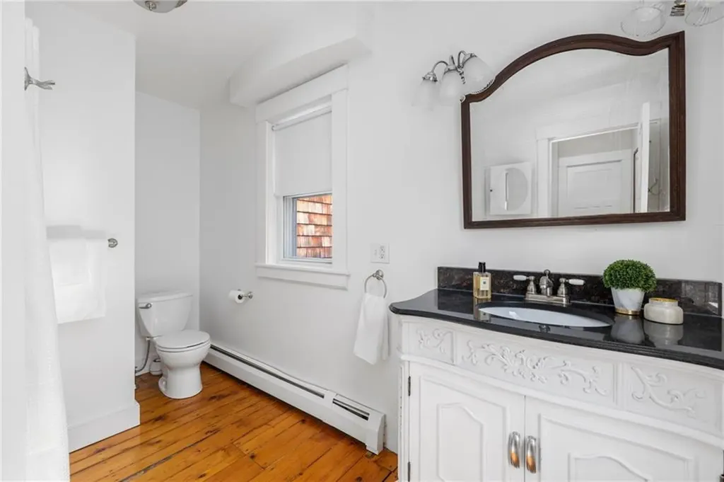 20 Lighthouse Lane Warwick RI 02889