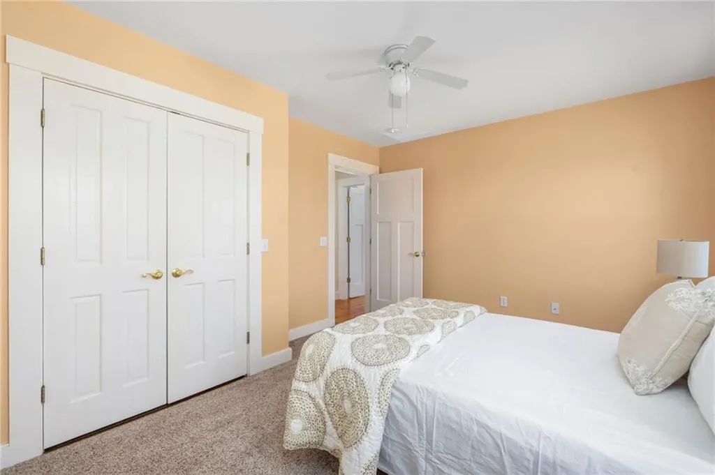 20 Lighthouse Lane Warwick RI 02889