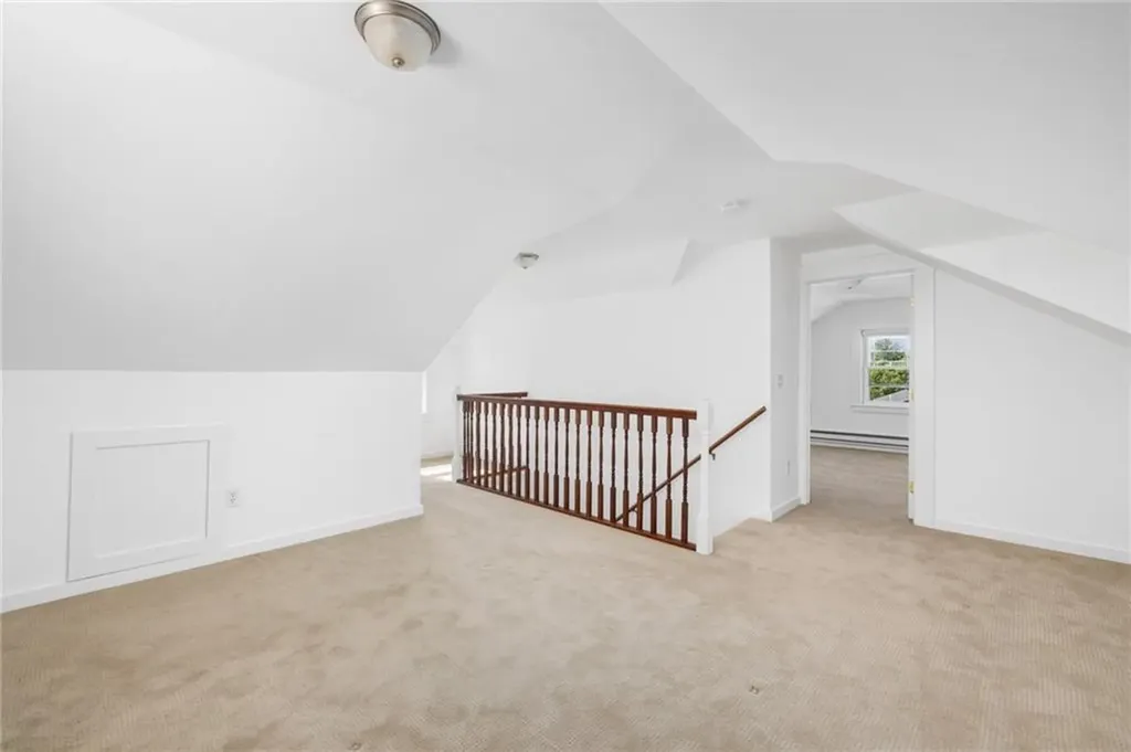 20 Lighthouse Lane Warwick RI 02889