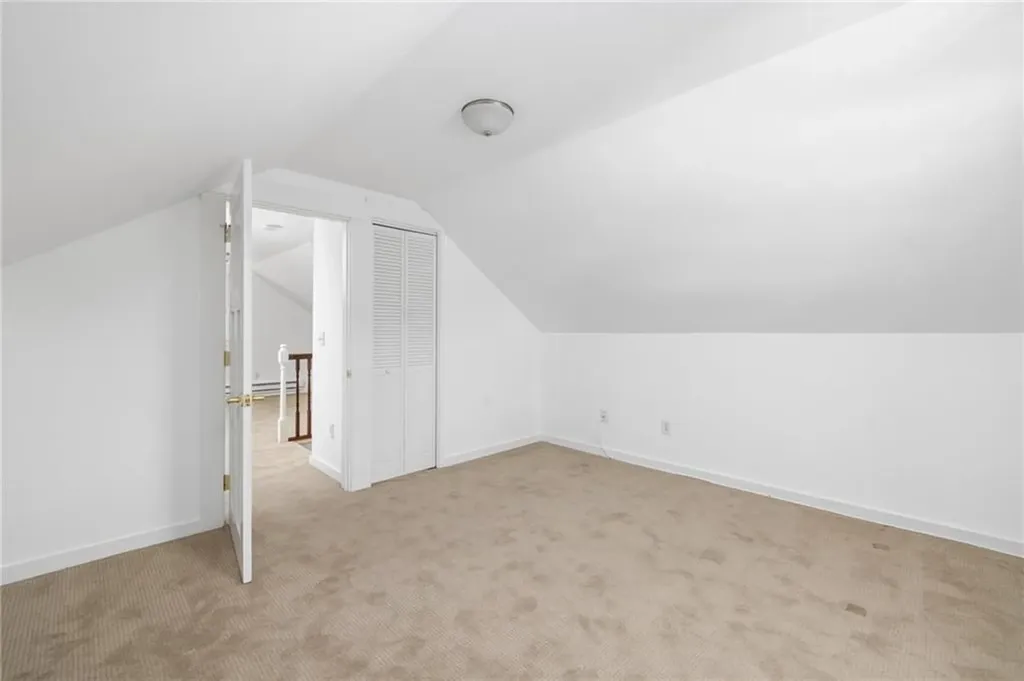 20 Lighthouse Lane Warwick RI 02889