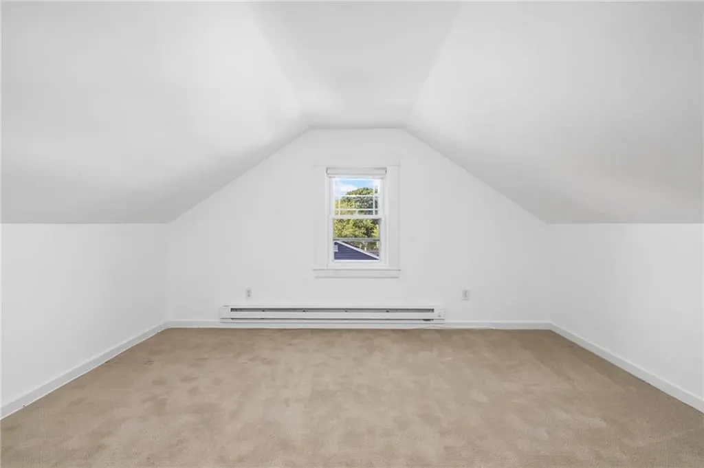 20 Lighthouse Lane Warwick RI 02889