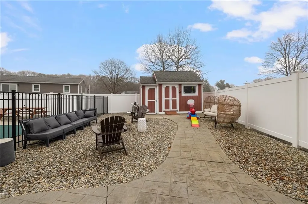 160 Long View Drive Warwick RI 02886