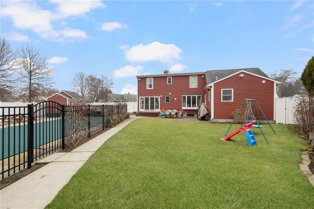 160 Long View Drive Warwick RI 02886