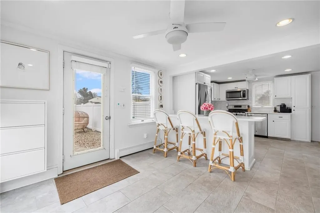 160 Long View Drive Warwick RI 02886