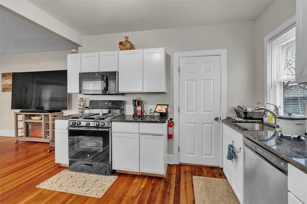 44 46 Cleveland Street Central Falls RI 02863