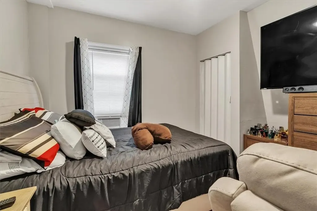 44 46 Cleveland Street Central Falls RI 02863