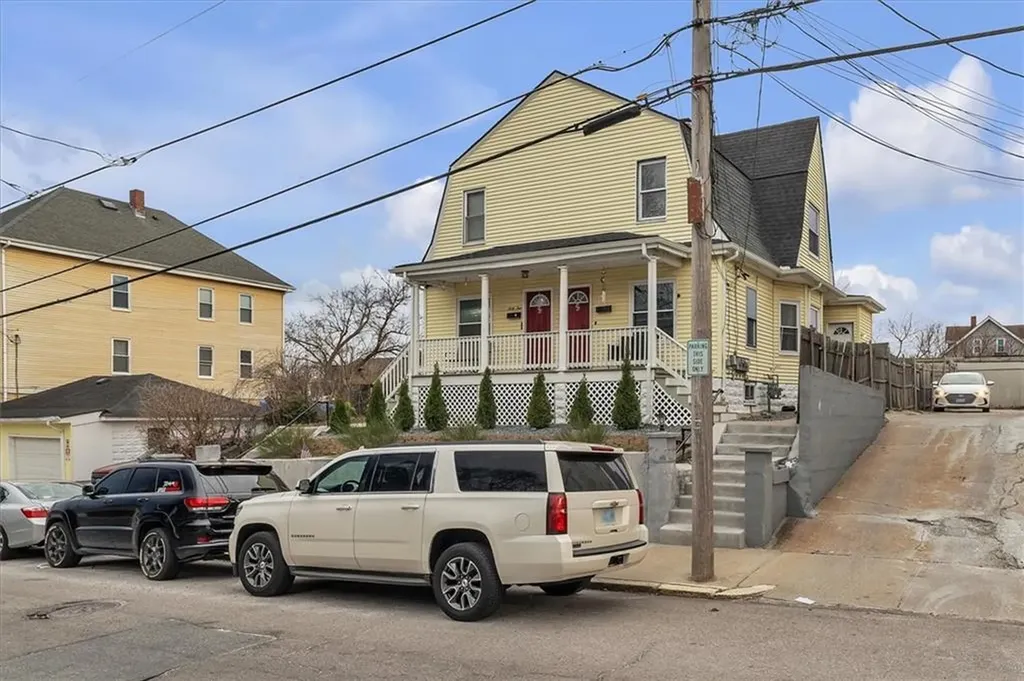 44 46 Cleveland Street Central Falls RI 02863