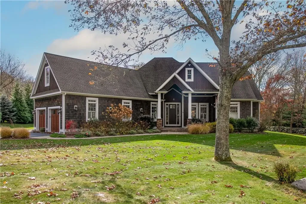 30 Heron Way South Kingstown RI 02879
