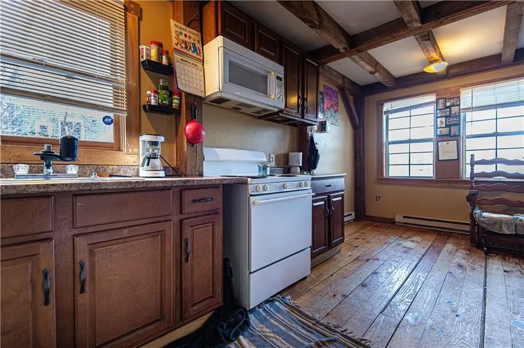 56 Knotty Oak Shores Coventry RI 02816