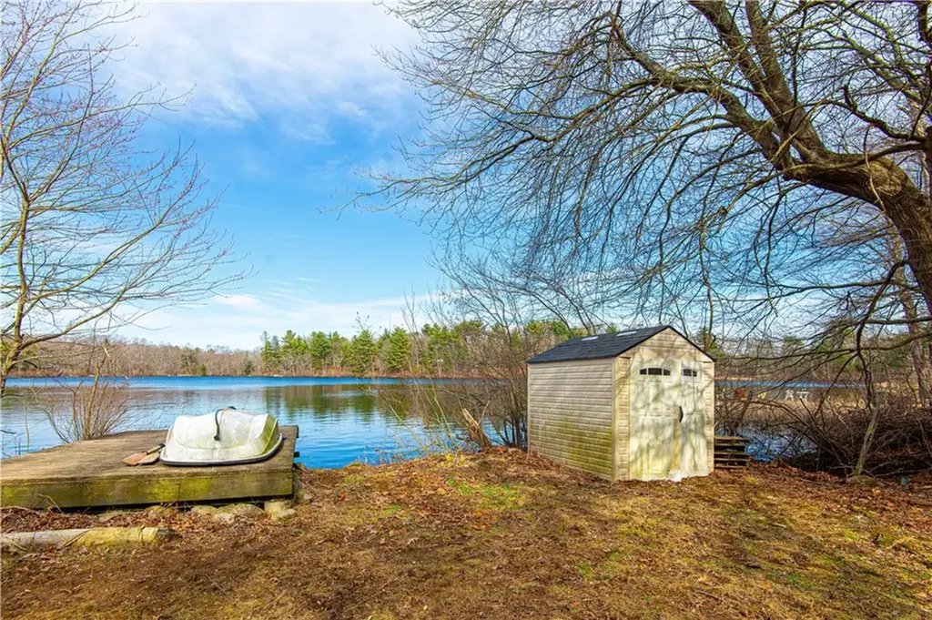 56 Knotty Oak Shores Coventry RI 02816