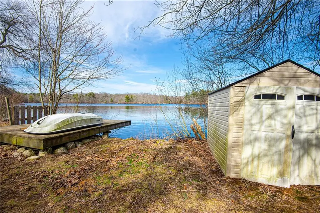 56 Knotty Oak Shores Coventry RI 02816